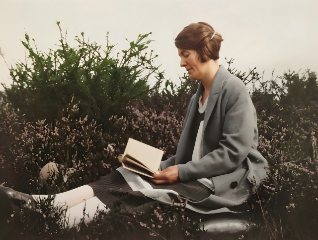 AIによる古い写真の修復&カラー化のビフォーアフター - 拡張後