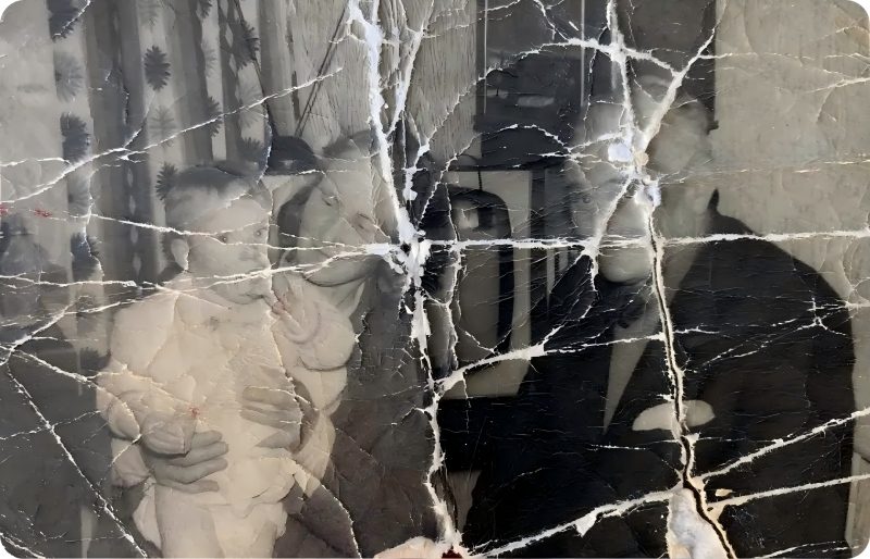 AIで古い家族写真を修復 - ビフォーアフター比較 - 拡張前